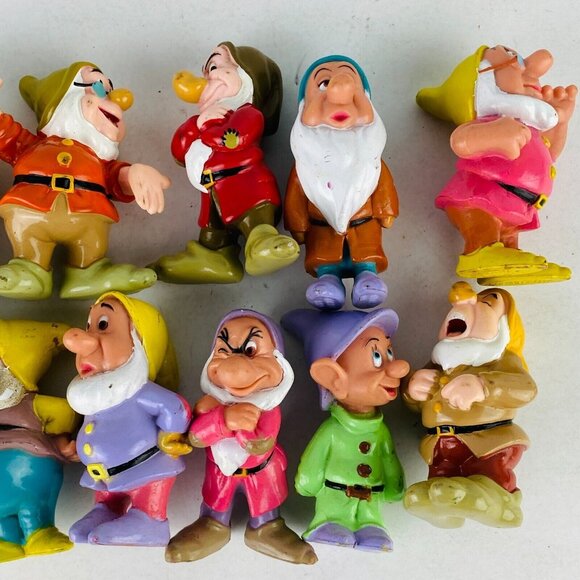 Mattel Disney Snow White Seven Dwarfs Character Toy Figures 1993 11 PC Lot - Picture 10 of 13